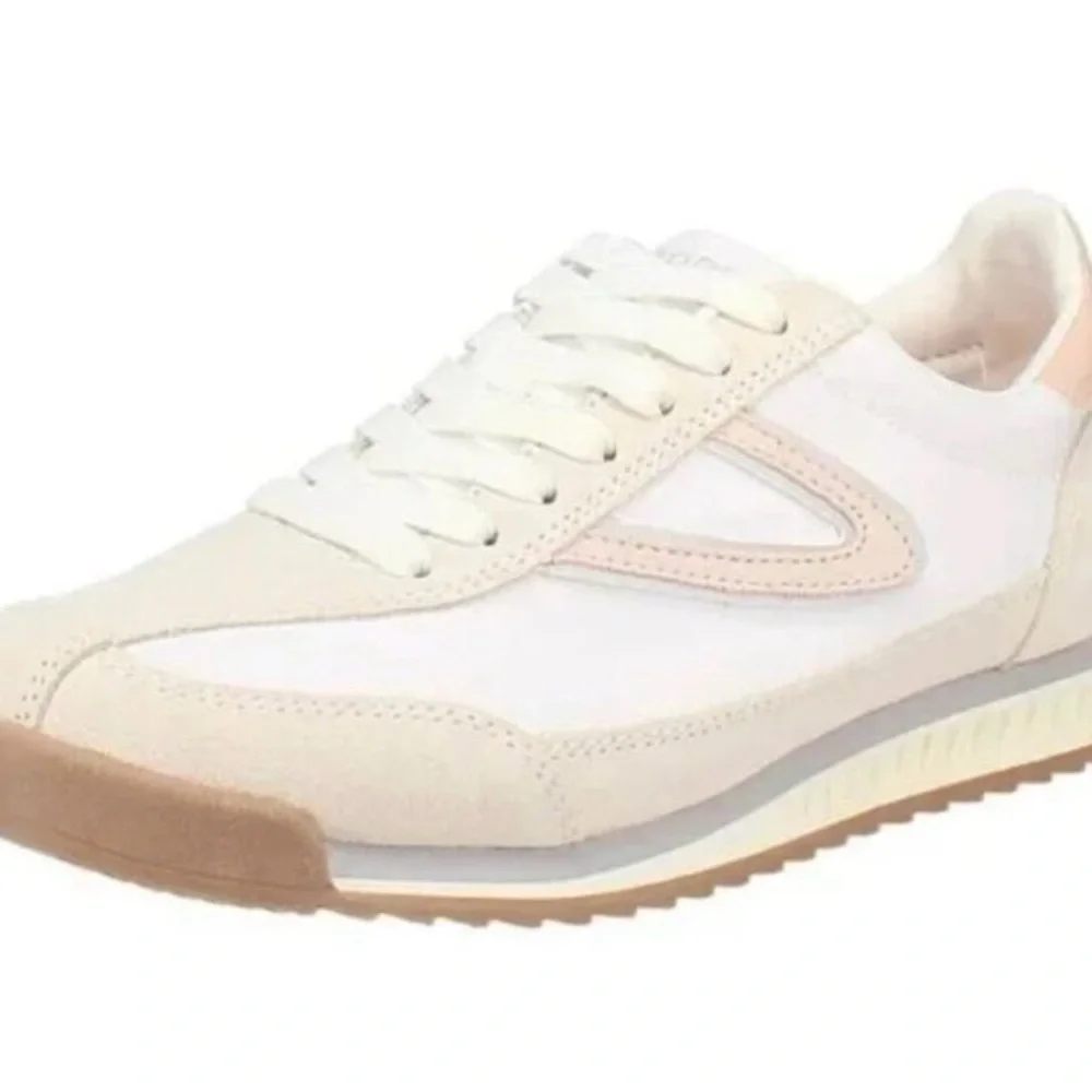 Tretorn White & Cream Retro Runner Sneakers with Blush Accents